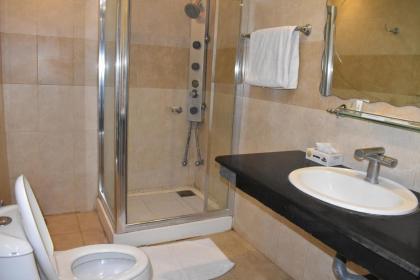 Safari Club 2 Bahria Town - image 11