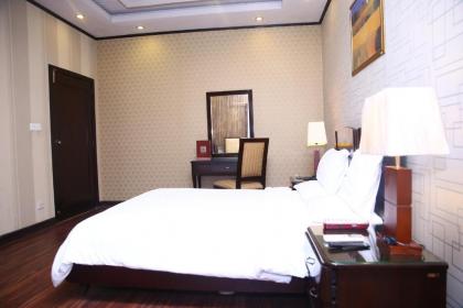 Safari Club 2 Bahria Town - image 7