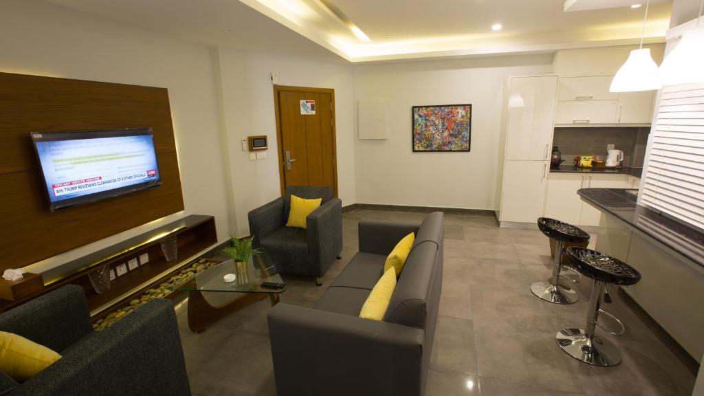 SPACE Luxury Rental Suites - image 3