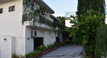 Elysium 99 Guest House - image 4