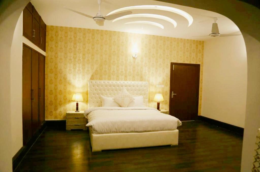 Royal Grace Guest House - image 4