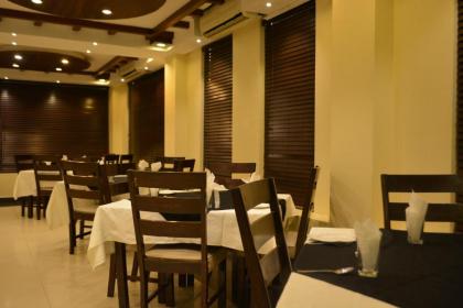 Laraib Inn Hotel - image 18