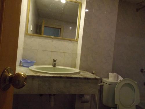 hoteldemall - image 7