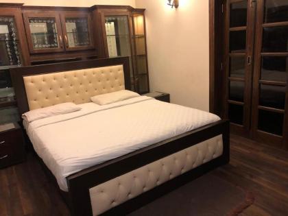 Reina Boutique Hotel - image 16