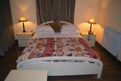 Continental House - image 3