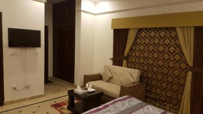Mulberry Residence Family Rooms - image 17