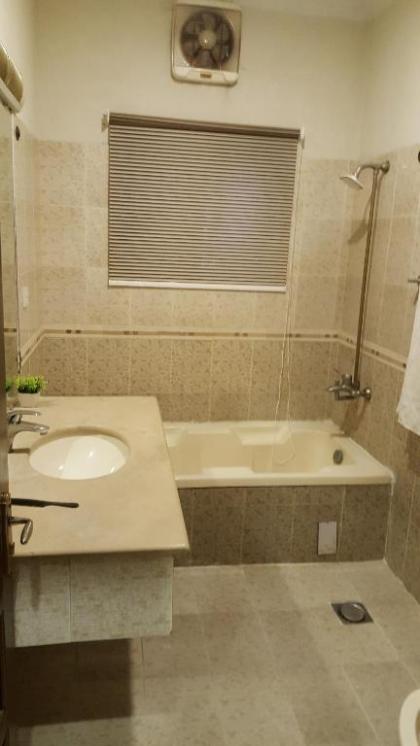 Mulberry Residence Family Rooms - image 18