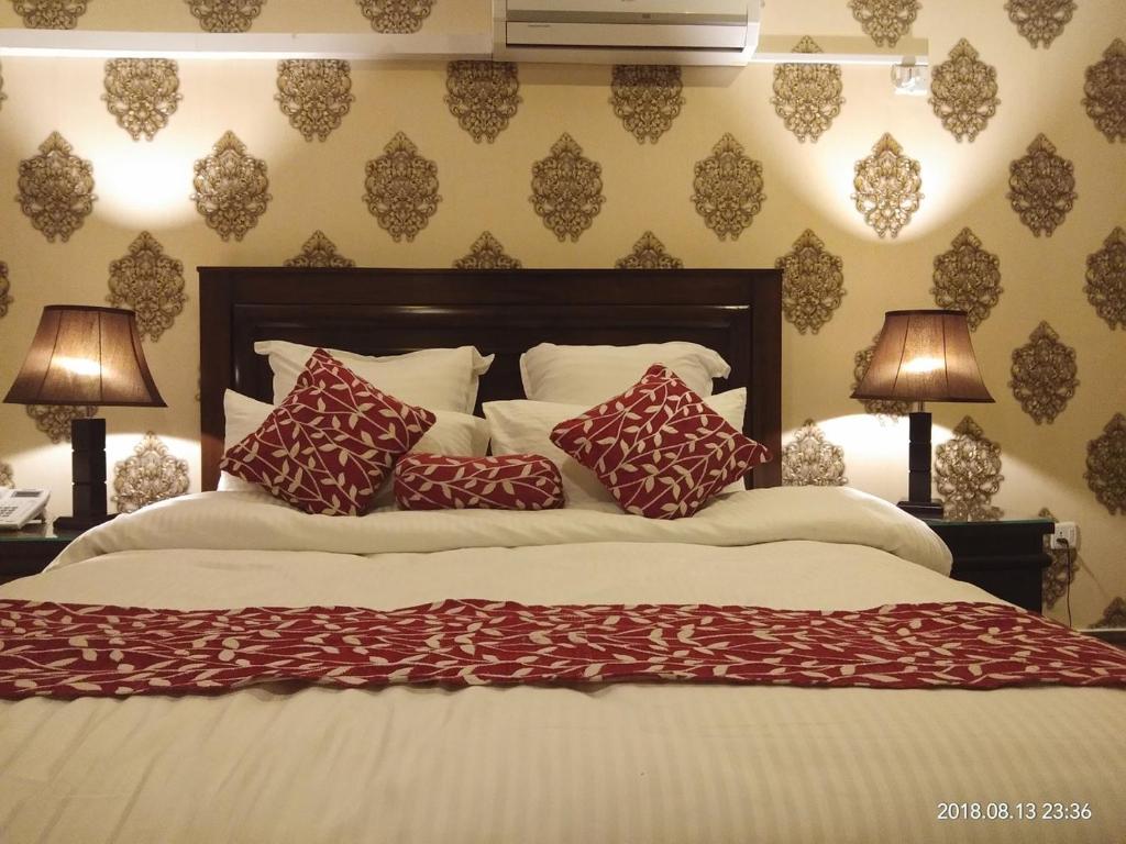 Holiday Grand Resort Bhurban - image 2