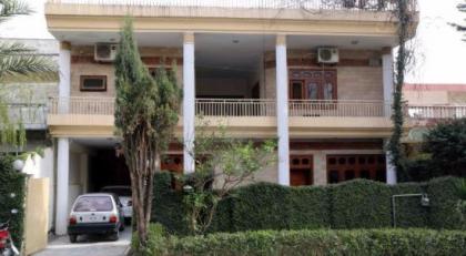 UK Lodge - image 2