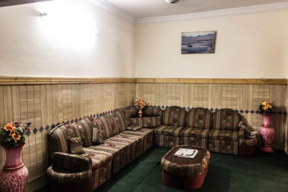UK Lodge - image 3