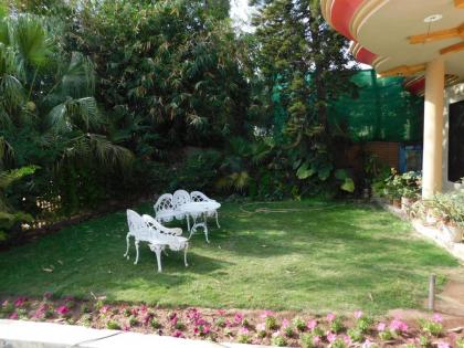 Paramount GuestHouse - image 5