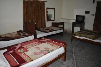 New Days Inn - image 5