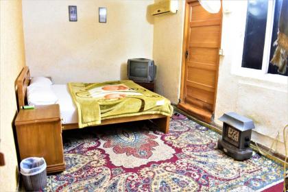 The City Lodge - image 12