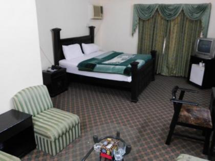 The City Lodge - image 15