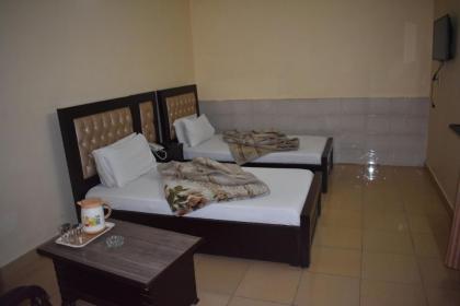 Hotel Sky Inn - image 6