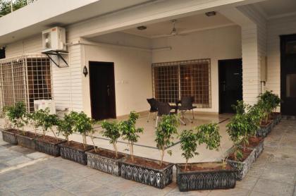 Reina Boutique Hotel - G6 - image 19