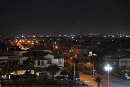 Luxurious Landing Apartments & Suites Bahria Town - image 8
