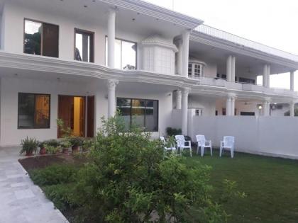 White Lodge Guest House - image 1