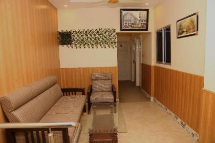 Swiss Cottage Hotel - image 7