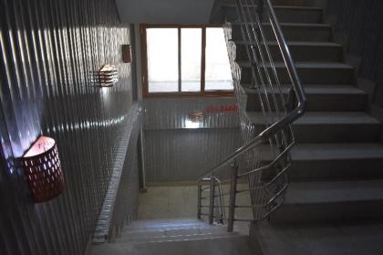 Hotel Kashmir Inn - image 2