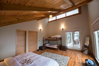 Blue Pine Mountain Serviced Residences - image 7