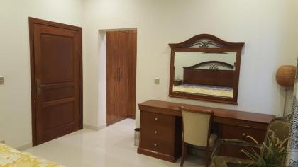 Valley View Villa - image 12