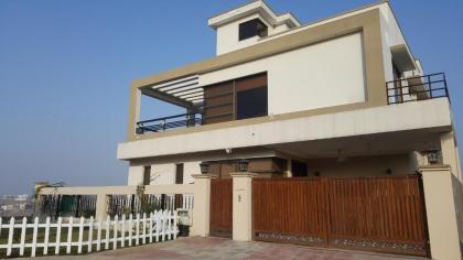 Valley View Villa - image 3