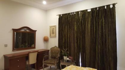 Valley View Villa - image 8