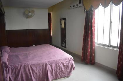 Hotel De Mall - image 14