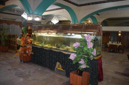 Hotel De Mall - image 15