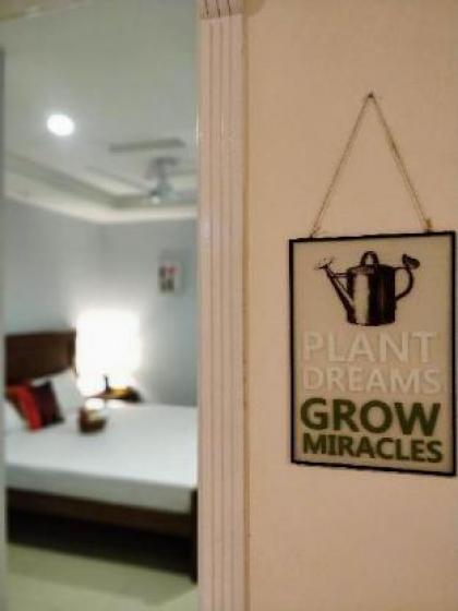 Spotless 2 Bedroom Apartment w/ Elevator Islamabad - image 2