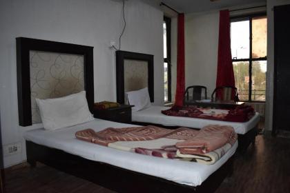 Sitara Hotel - image 5