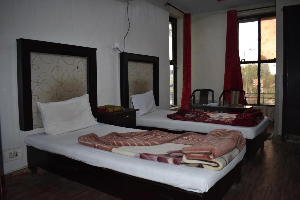 Sitara Hotel - image 5