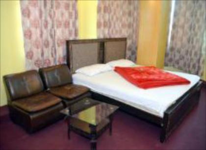 Kulsoom Hotel - image 11
