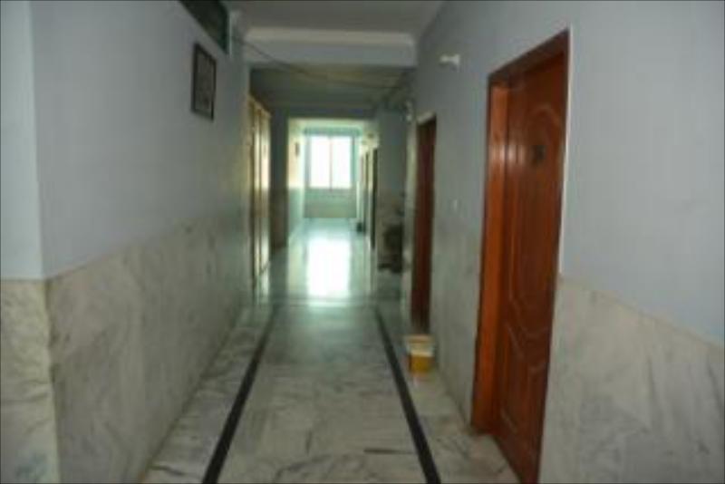 Kulsoom Hotel - image 4