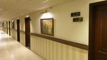 Hotel Grand Arena - image 9