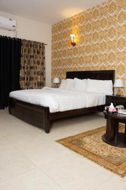 Livin Hub Guest House - image 11