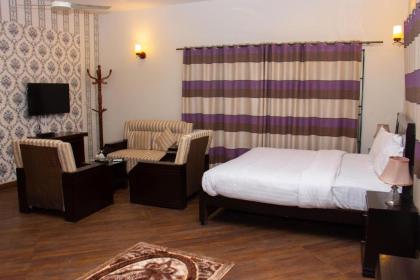 Livin Hub Guest House - image 15