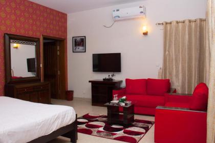 Livin Hub Guest House - image 16