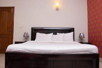 Livin Hub Guest House - image 18
