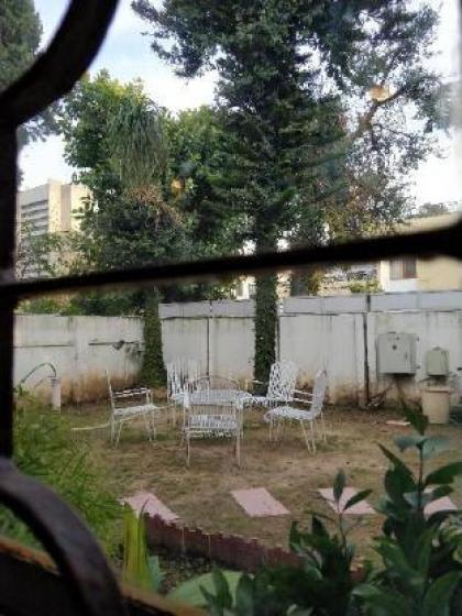 Pvt Room w/ Lawn  King Bed - image 14