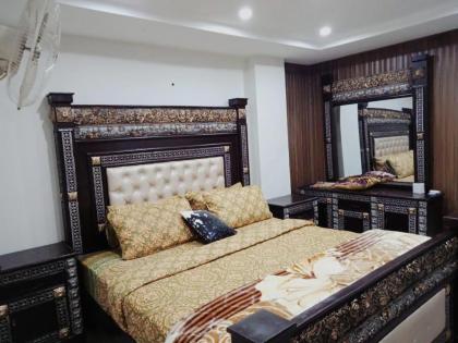 HS Global Apartments - image 2
