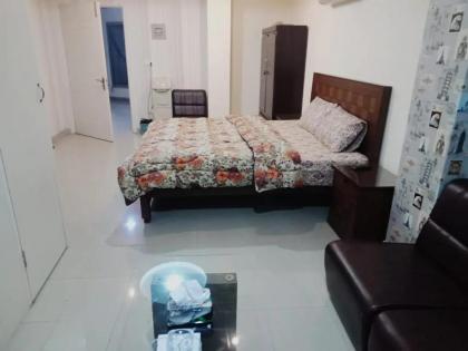 HS Global Apartments - image 6