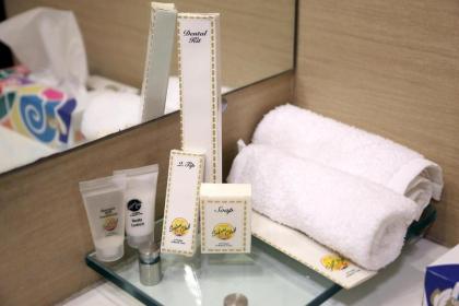 Butterfly Guest House Phase 7 Bahria Town - image 12