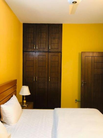 Tourist Inn Apartment - image 16