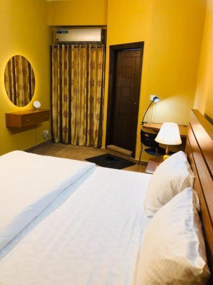 Tourist Inn Apartment - image 8