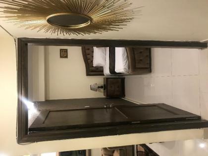 Extremely beautiful two bedroom apartment - image 11