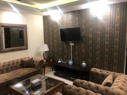 Extremely beautiful two bedroom apartment - image 8