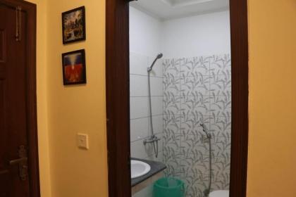 Cozy Studio Apartment In Bahria town - image 2
