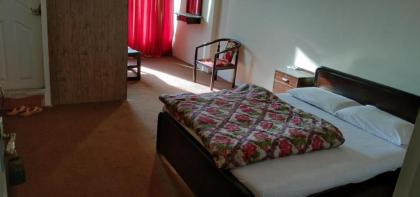 Kashmir Continental Hotel Murree - image 3